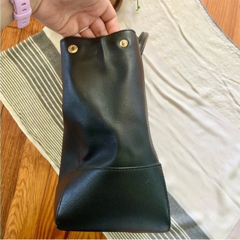 Tory Burch Robinson Double Zipper Black Leather Tote Bag Top Handle & Strap